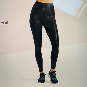Peloton leggings (bra for free)